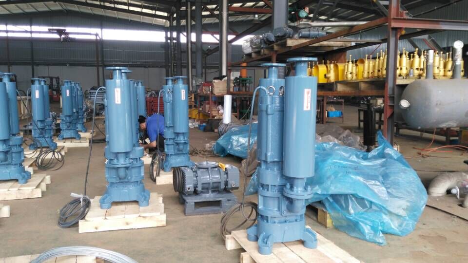 龍鐵沉水風(fēng)機(jī)廠家